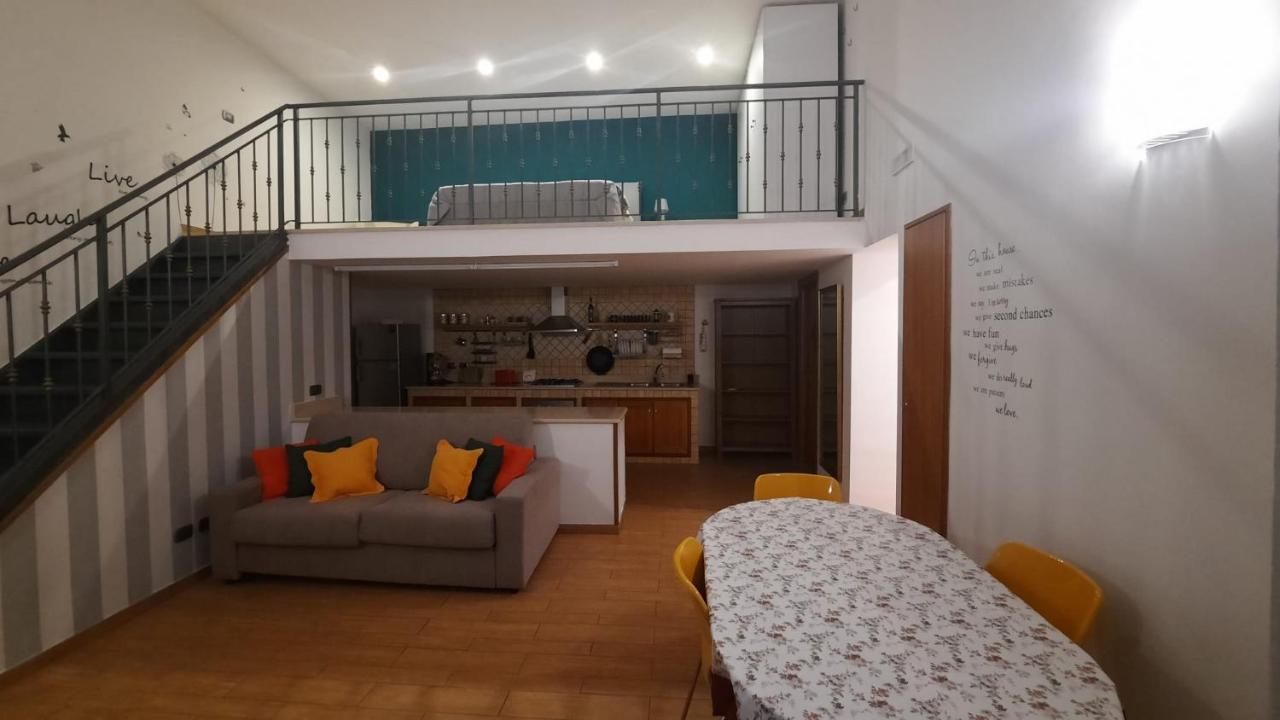 White Home Quartieri Spagnoli Nápoles Exterior foto